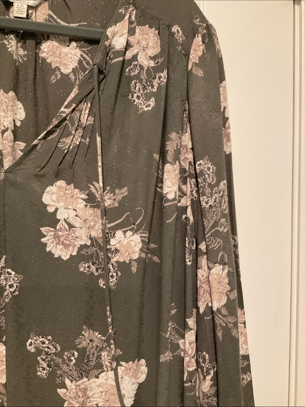 Lucky Brand Olive Green Floral V-Neck Peasant Blouse - Picture 4 of 7
